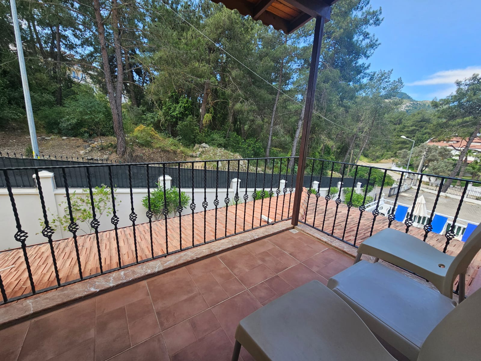 Main bedroom Balcony.jpg