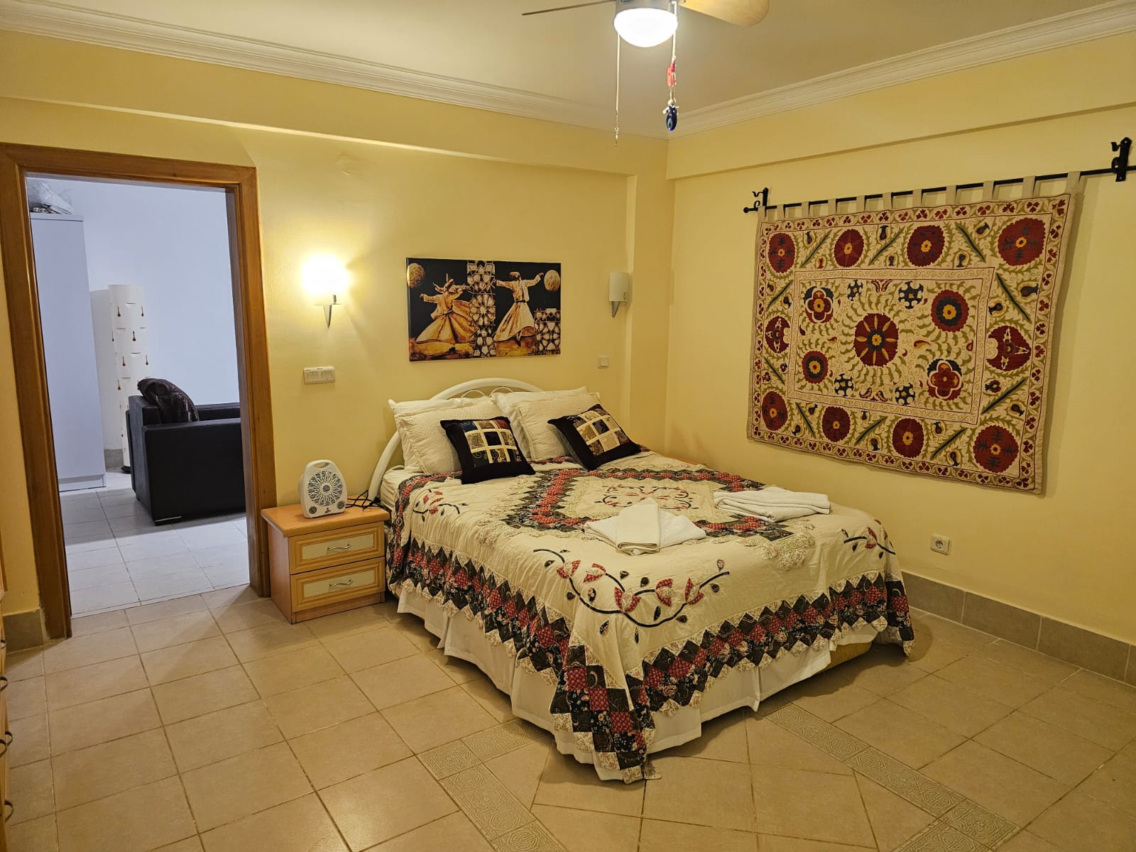 Main bedroom downstairs picture 2.jpg